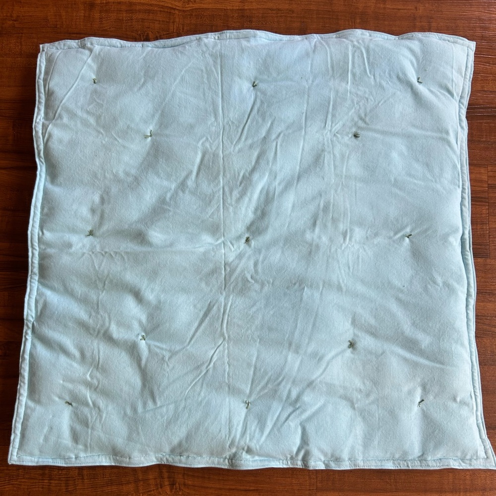 Handmade Puff Quilt - Picture 3 of 6
